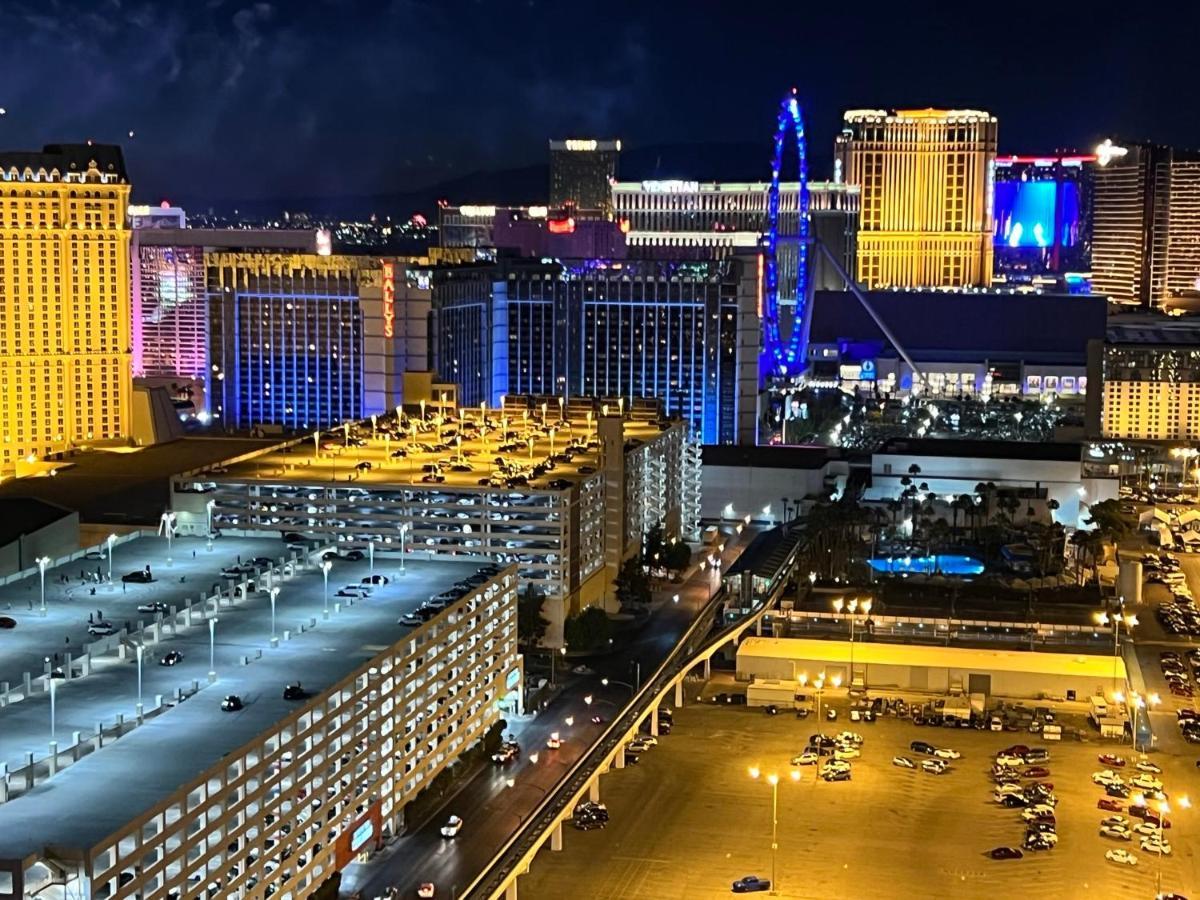 Balcony Suite Strip View Лас-Вегас Екстер'єр фото