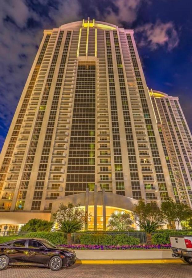 Balcony Suite Strip View Лас-Вегас Екстер'єр фото