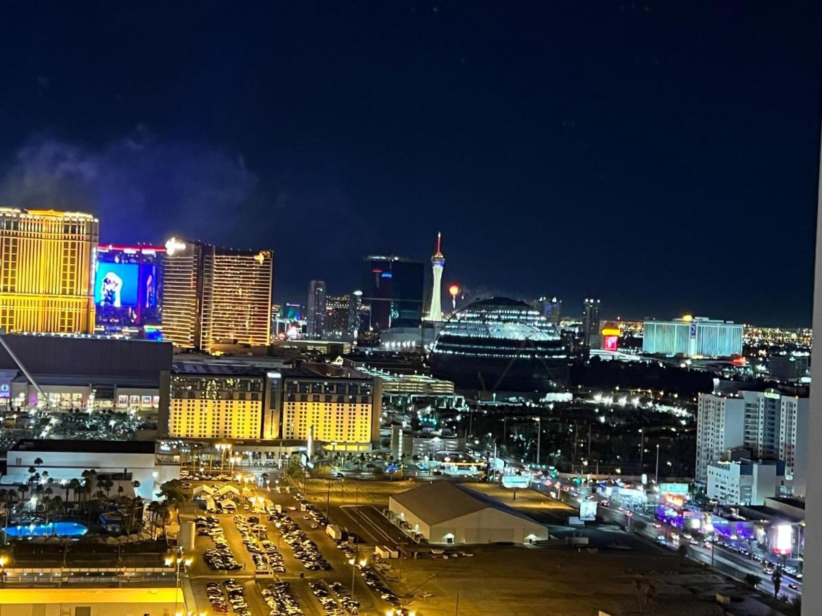 Balcony Suite Strip View Лас-Вегас Екстер'єр фото